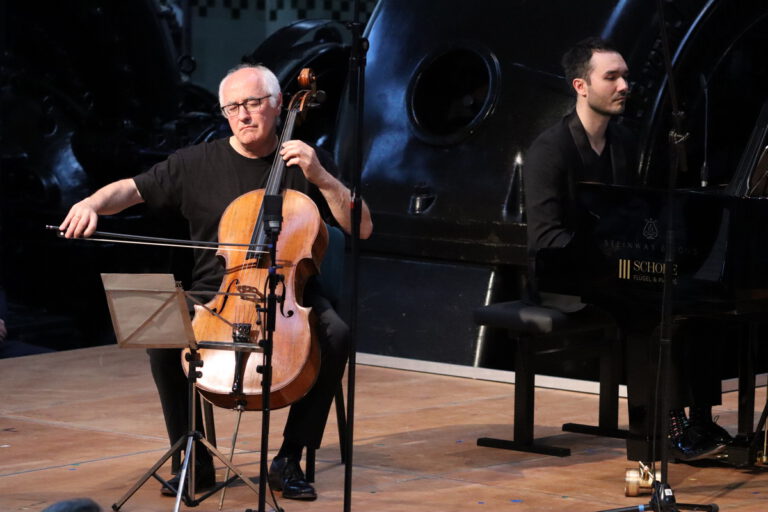 Gustav Rivinius und Mario Häring spielen Sibelius